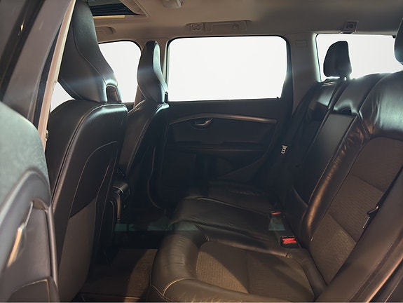 Volvo V70 16 of 23