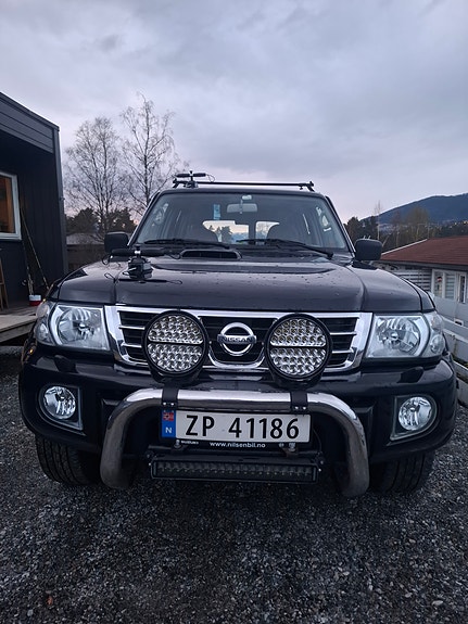 Nissan Patrol 8 of 10