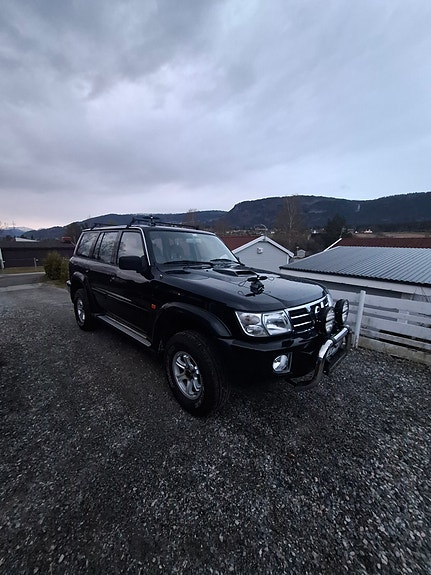 Nissan Patrol 9 of 10
