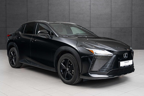 Lexus RZ450e 7 of 19