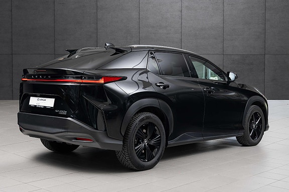 Lexus RZ450e 5 of 19
