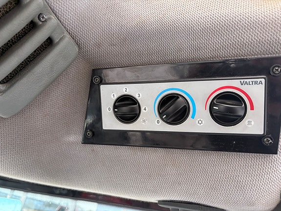 Valtra T202 Versu 2009, kr 460 000,-