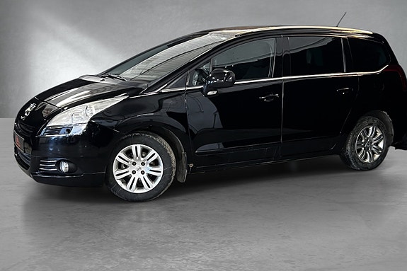 Peugeot 5008 2 of 5