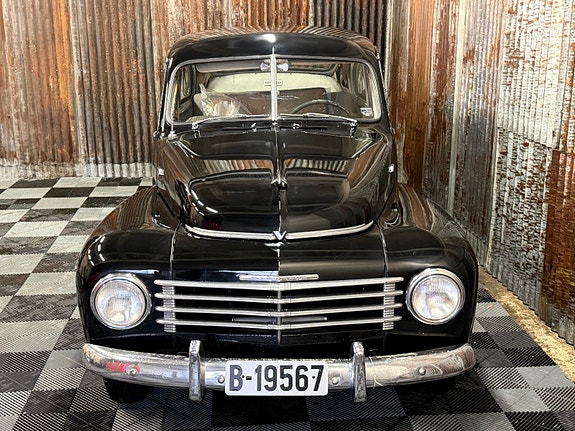 Volvo PV 9 of 30