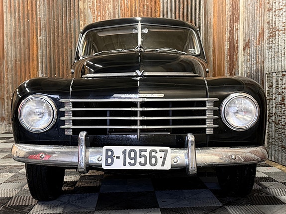 Volvo PV 8 of 30