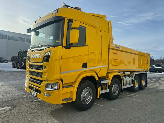Scania R560 8X4 tippbil 120 cm kassesider