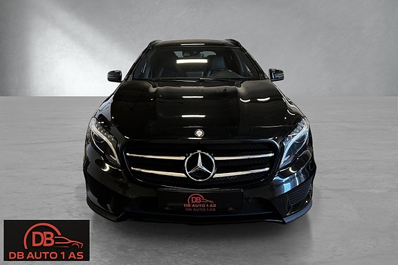 Mercedes-Benz GLA180 2 of 5