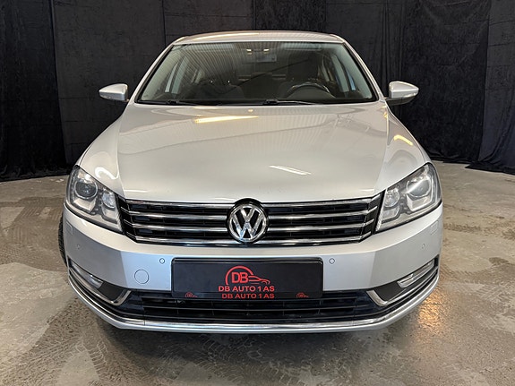 Volkswagen Passat 3 of 5