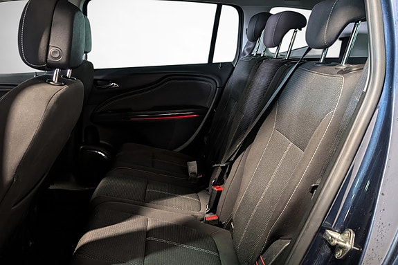 Opel Zafira Tourer 19 of 24