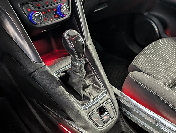 Opel Zafira Tourer 18 of 24