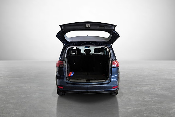 Opel Zafira Tourer 8 of 24