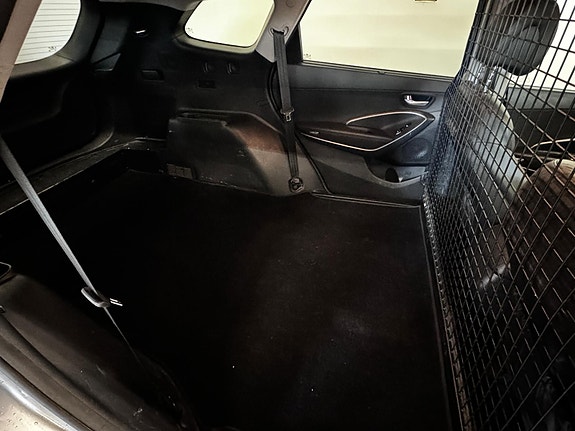 Hyundai Grand Santa Fe 13 of 29