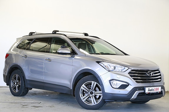 Hyundai Grand Santa Fe 3 of 5