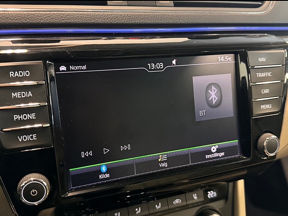 Skoda Superb 23 of 30