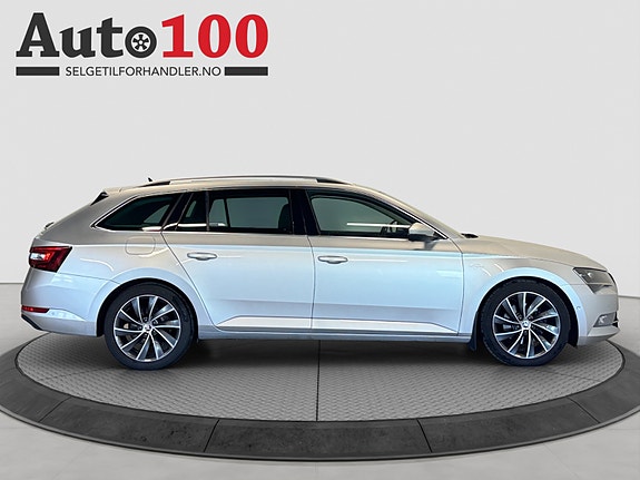Skoda Superb 4 of 5