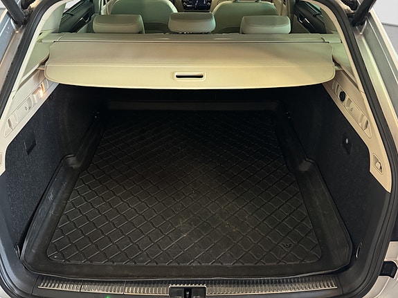 Skoda Superb 24 of 30