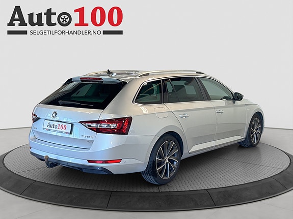 Skoda Superb 8 of 30