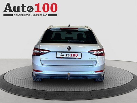 Skoda Superb 7 of 30