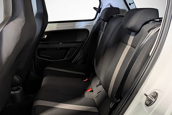 Volkswagen UP! 17 of 22