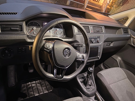 Volkswagen Caddy 5 of 18