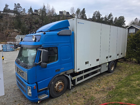 Volvo FM9-300 Skapbil - Bussbygg - Manuell girkasse