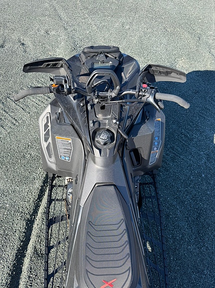 Ski-doo Summit X Expert 850 E-TEC Turbo 3 of 3