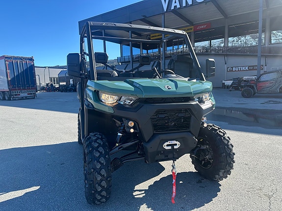 Can-Am Traxter HD9 XU 3 of 5