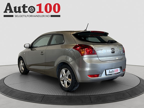 Kia Ceed 4 of 5