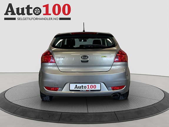 Kia Ceed 5 of 5