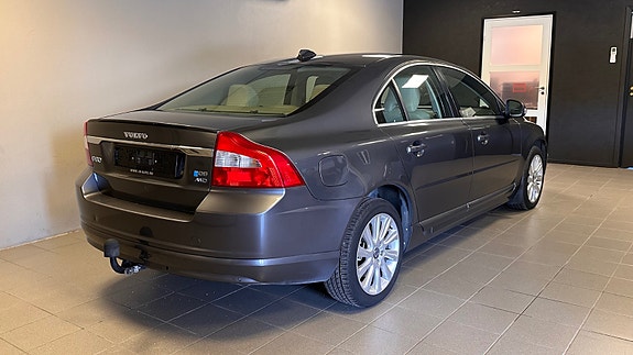 Volvo S80 6 of 30