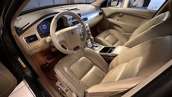 Volvo S80 16 of 30