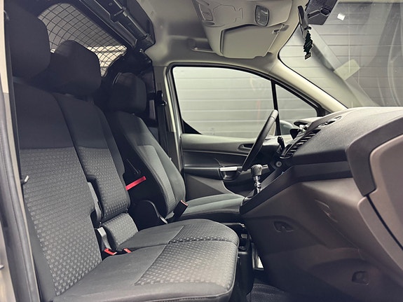 Ford Transit Connect 14 of 23