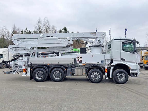 Mercedes-Benz Arocs 3248 Betong pumpe Everdigm ECP33ZX ubrukt 2025 modell 4 of 5