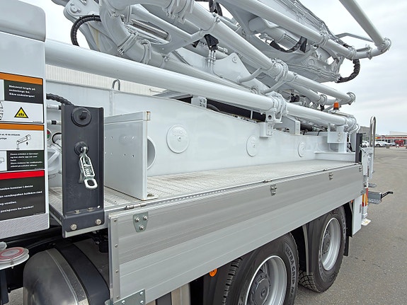 Mercedes-Benz Arocs 3248 Betong pumpe Everdigm ECP33ZX ubrukt 2025 modell 12 of 30