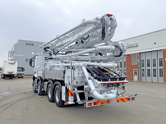 Mercedes-Benz Arocs 3248 Betong pumpe Everdigm ECP33ZX ubrukt 2025 modell 8 of 30