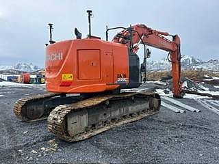 Hitachi ZX225