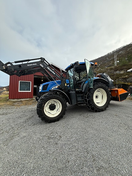 New Holland TS115A kun 2600 timer
