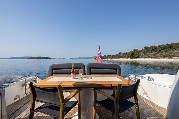 Sunseeker Predator 52 16 of 30