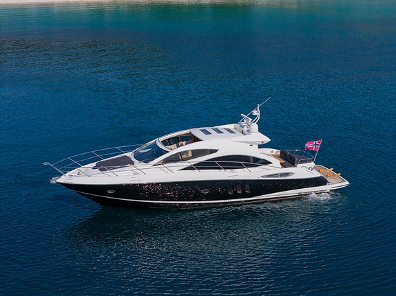 Sunseeker Predator 52 8 of 30