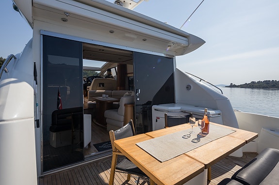 Sunseeker Predator 52 19 of 30