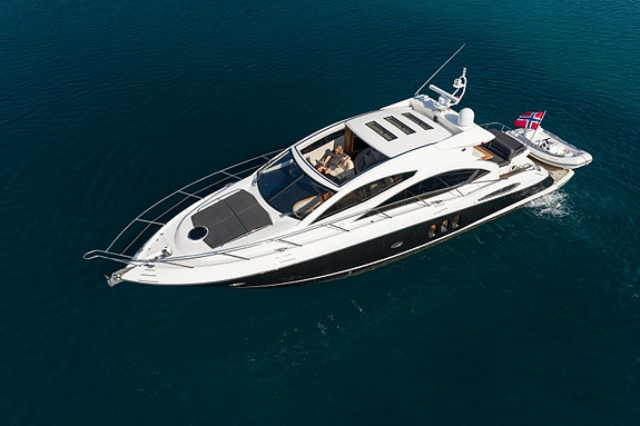 Sunseeker Predator 52 2 of 30