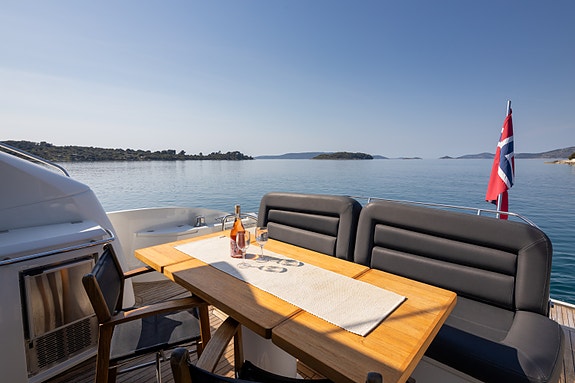 Sunseeker Predator 52 17 of 30