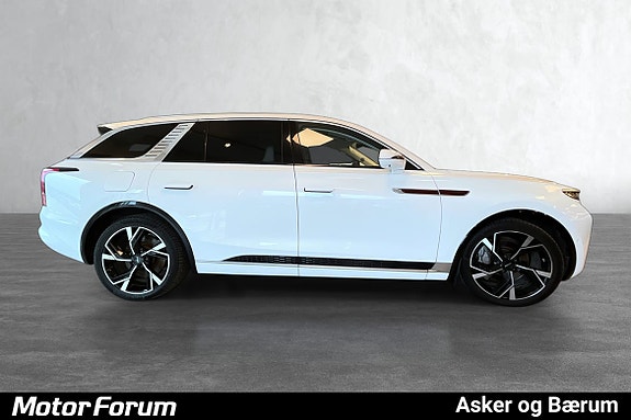 Hongqi E-HS9 4 of 19
