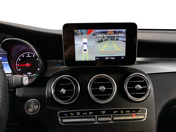 Mercedes-Benz GLC350 e 13 of 15