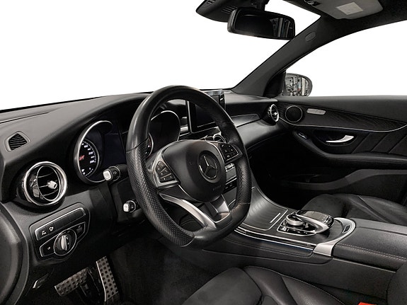 Mercedes-Benz GLC350 e 9 of 15
