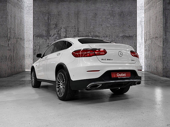Mercedes-Benz GLC350 e 2 of 15