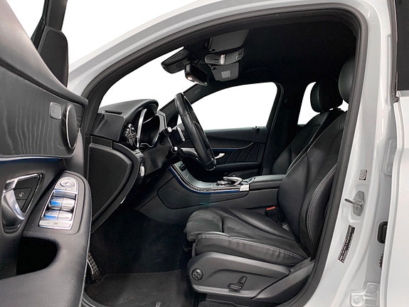 Mercedes-Benz GLC350 e 3 of 15