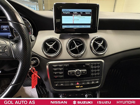 Mercedes-Benz GLA220 d 17 of 24