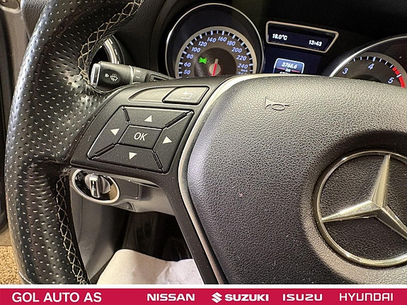 Mercedes-Benz GLA220 d 14 of 24
