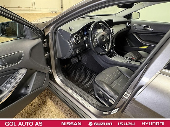 Mercedes-Benz GLA220 d 10 of 24
